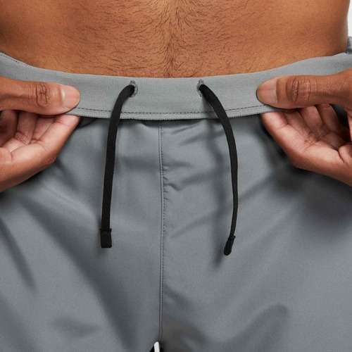 Vyriški šortai Nike Dri-Fit Challenger 7" Brief-Lined smoke grey/smoke grey/black
