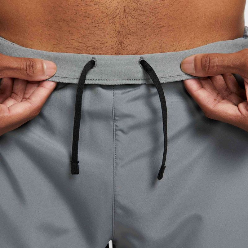 Vyriški šortai Nike Dri-Fit Challenger 7" Brief-Lined smoke grey/smoke grey/black 7
